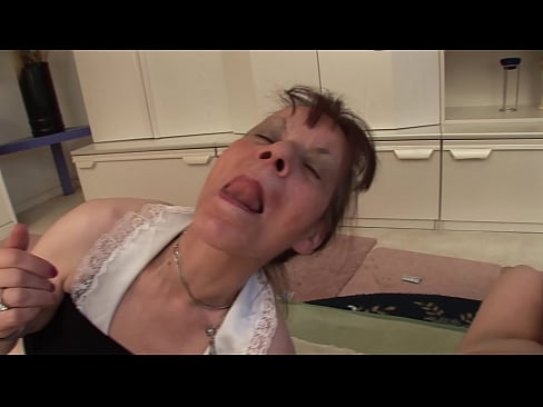 ❤️ İki nənənin və bir babanın üçlü var ️❌ Porn video az.sexarxiv.ru ❌️❤