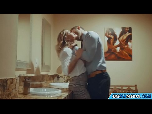 ❤️ Döşlü sarışın sizi ictimai tualetdə aldatdıqda ️❌ Porn video az.sexarxiv.ru ❌️❤